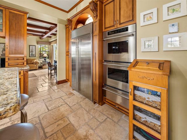 Продажа дома по адресу 4501 N Bay Rd - фото 7468569