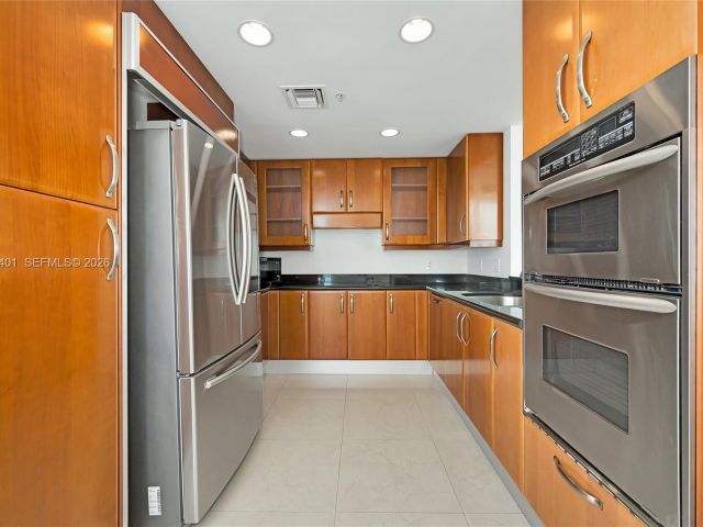 Продажа квартиры #932 - фото 7505393