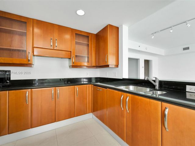 Продажа квартиры #932 - фото 7505394