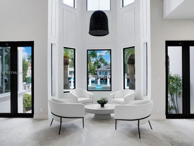 Дом в аренду по адресу 168 Fiesta Way - фото 7483040