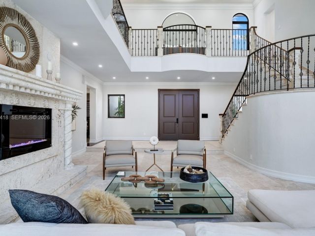 Дом в аренду по адресу 168 Fiesta Way - фото 7483043