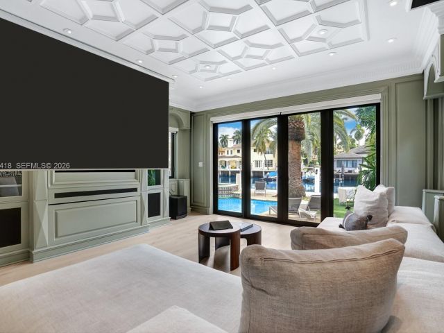 Дом в аренду по адресу 168 Fiesta Way - фото 7483044