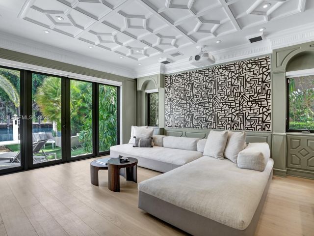 Дом в аренду по адресу 168 Fiesta Way - фото 7483053