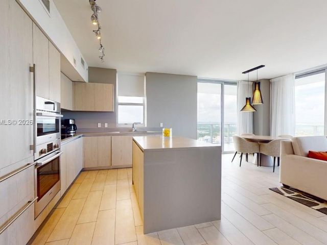 Продажа квартиры #R1402 - фото 7512908