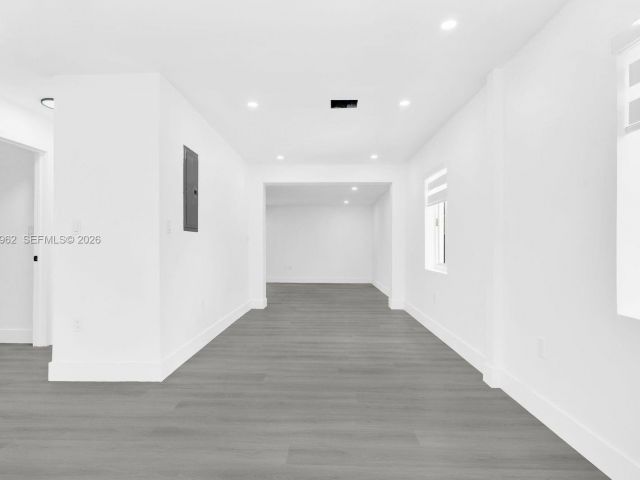 Продажа дома по адресу 16320 NW 19 CT - фото 7517129