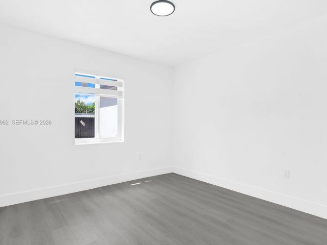 Продажа дома по адресу 16320 NW 19 CT - фото 7517132