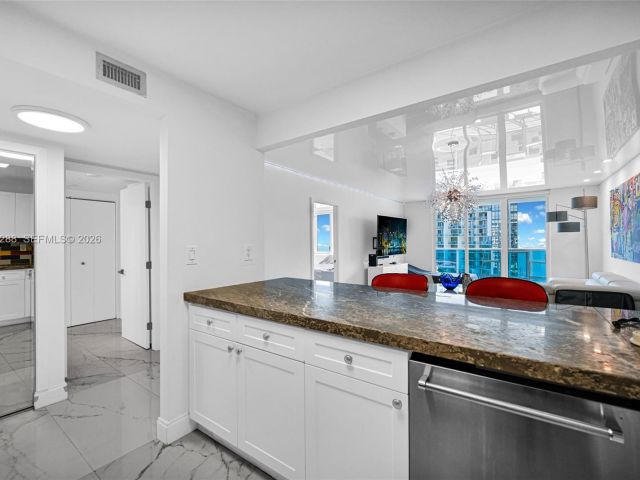 Продажа квартиры #1204 - фото 7524397