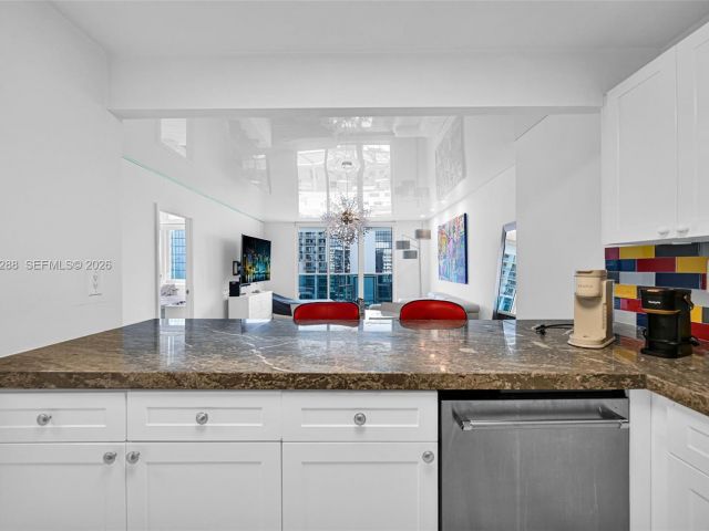 Продажа квартиры #1204 - фото 7524403