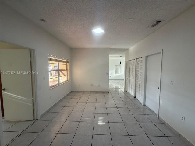 Продажа дома по адресу 1090 NW 128th Ct - фото 7530154