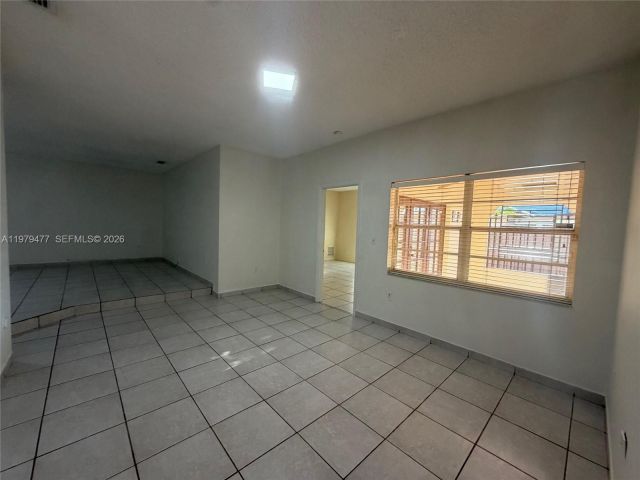 Продажа дома по адресу 1090 NW 128th Ct - фото 7530158