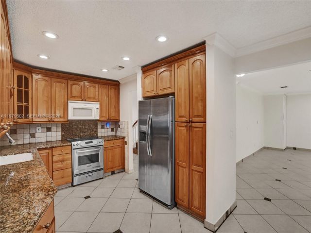 Дом в аренду по адресу 3745 Piccadilly St 114 - фото 7472163