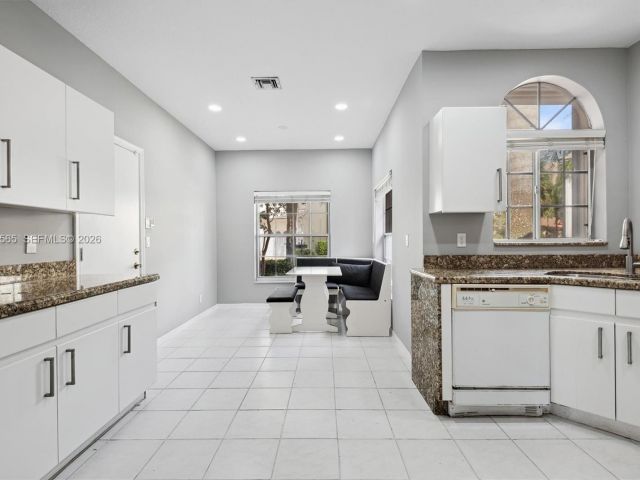 Дом в аренду по адресу 7234 Panache Way - фото 7453316