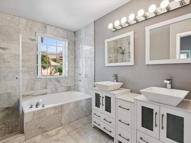 Дом в аренду по адресу 7234 Panache Way - фото 7453322