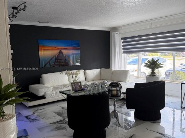 Продажа дома по адресу 12121 SW 107th St - фото 7515696