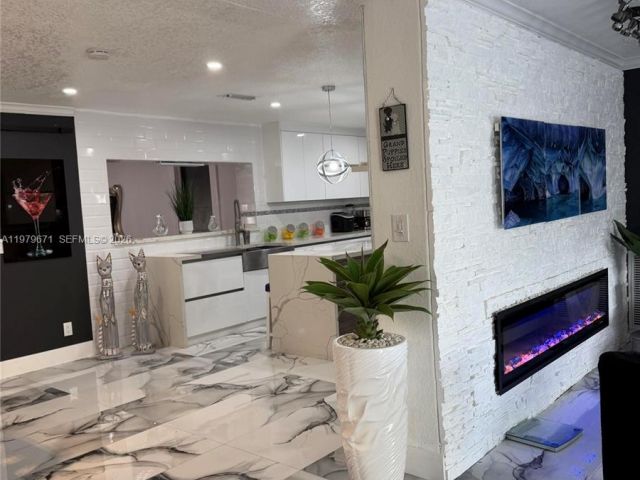 Продажа дома по адресу 12121 SW 107th St - фото 7515705