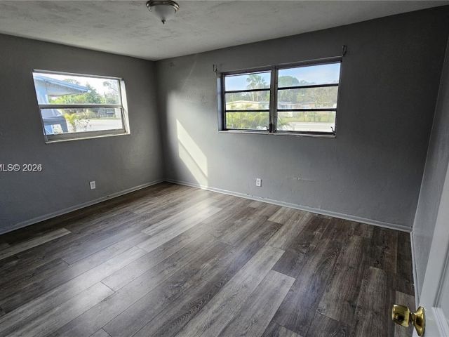 Дом в аренду по адресу 374 NW 31st Ave - фото 7478539