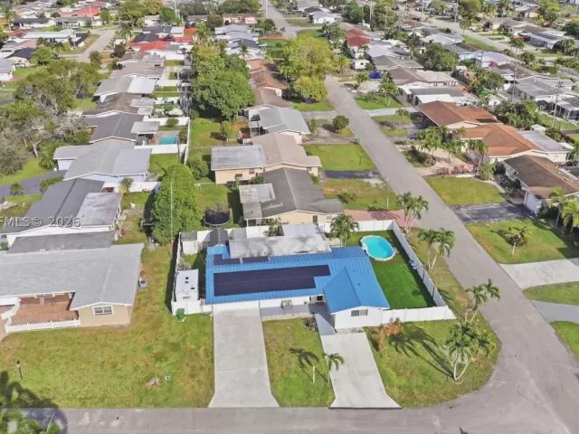 Продажа дома по адресу 1101 NW 86th Ter - фото 9092179
