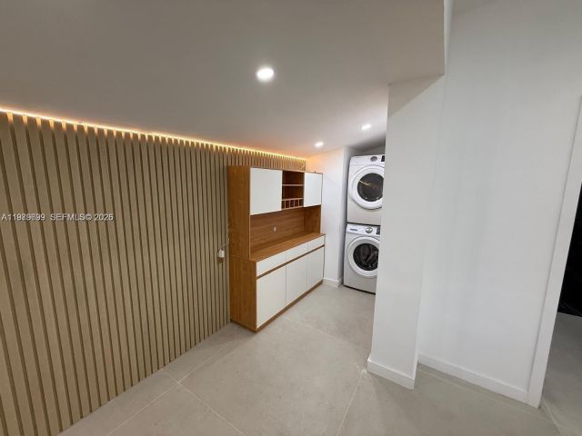 Дом в аренду по адресу 401 NW 131st St 401 - фото 7475551