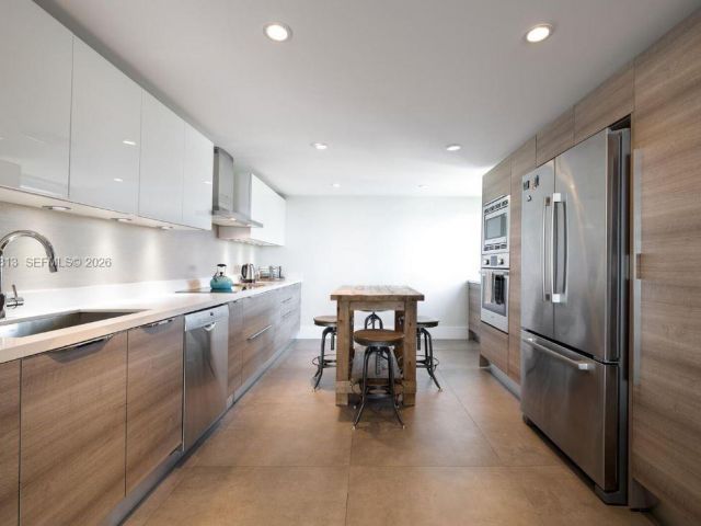 Продажа квартиры # - фото 7514125