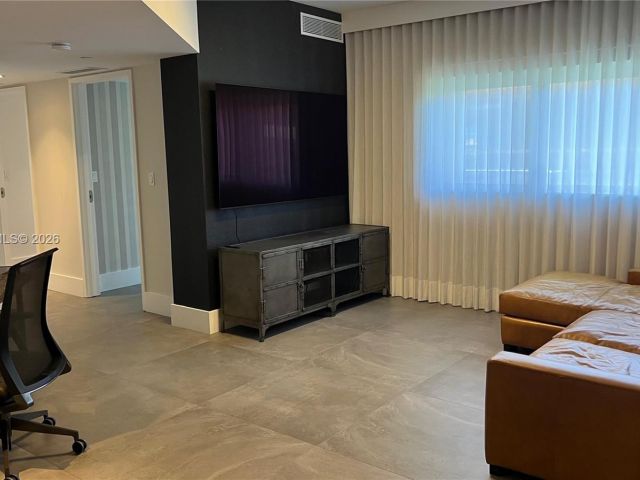 Продажа квартиры # - фото 7514132