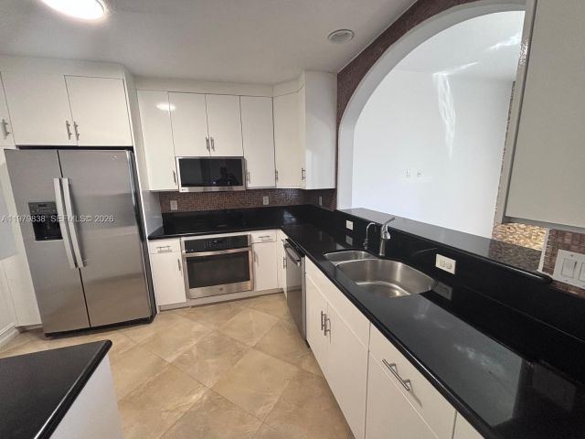 Дом в аренду по адресу 21009 NE 31st Ave 0 - фото 7515186