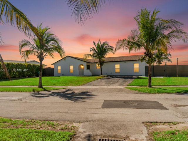 Продажа дома по адресу 13000 SW 260th Ter - фото 7459867