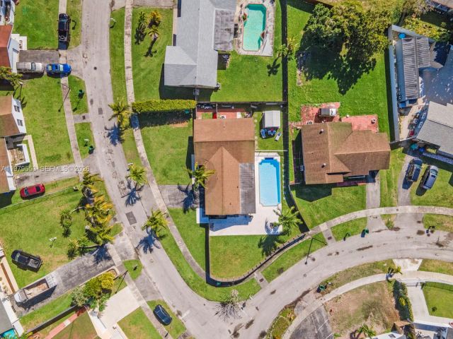 Продажа дома по адресу 13000 SW 260th Ter - фото 7459871