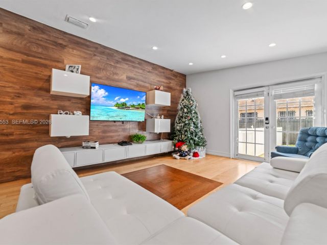 Продажа дома по адресу 13000 SW 260th Ter - фото 7459879