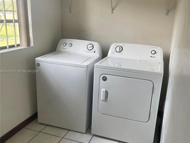 Дом в аренду по адресу 3241 NW 154th Ter - фото 7479803