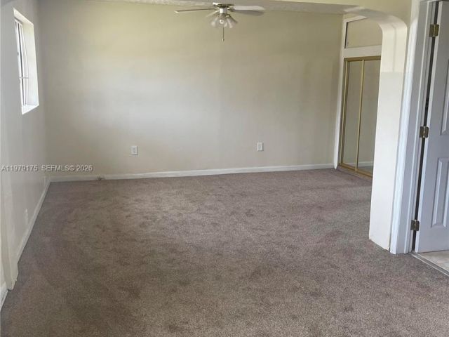 Дом в аренду по адресу 3241 NW 154th Ter - фото 7479804