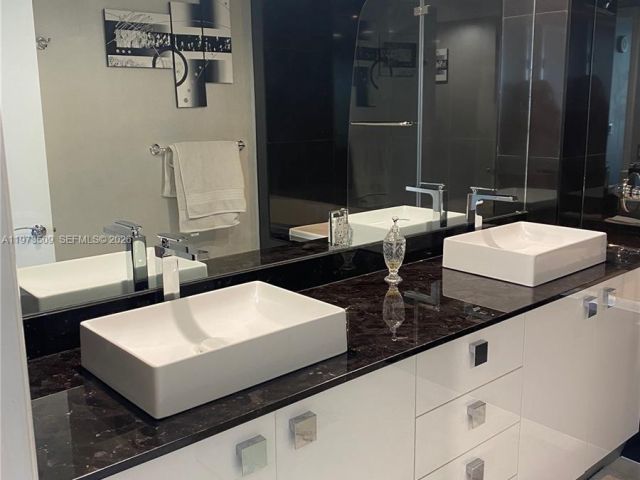 Продажа квартиры #1408 - фото 7516442