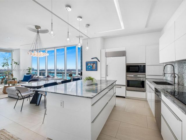 Продажа квартиры #2510 - фото 7494883