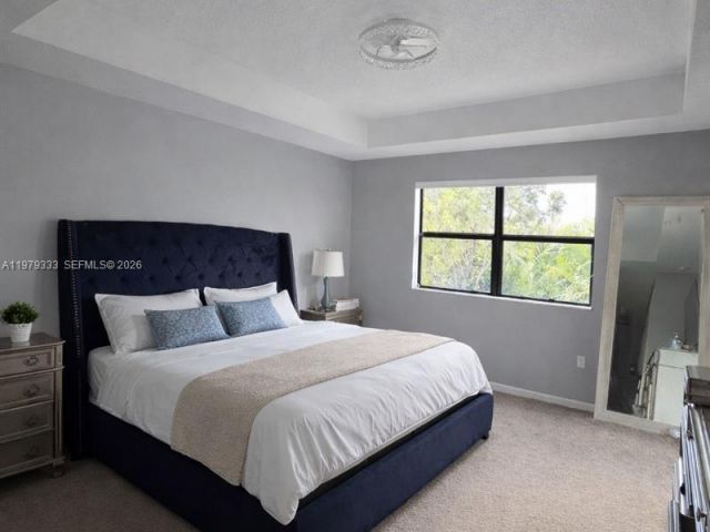 Дом в аренду по адресу 445 NW 36th Ave - фото 7478512