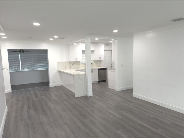 Дом в аренду по адресу 1403 Adams St 1403 - фото 7473474