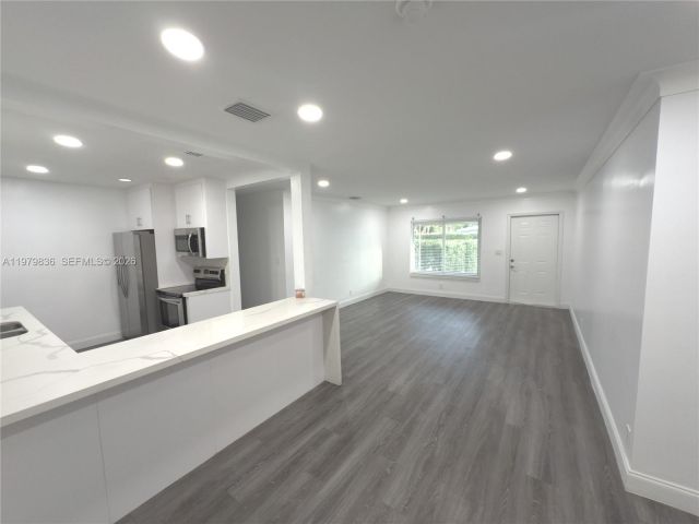 Дом в аренду по адресу 1403 Adams St 1403 - фото 7473481