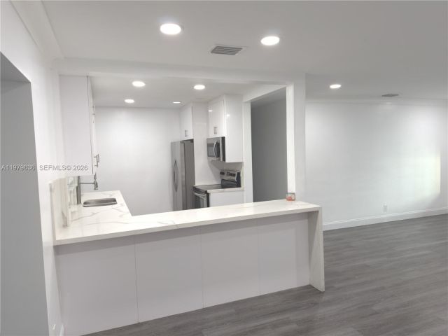 Дом в аренду по адресу 1403 Adams St 1403 - фото 7473484