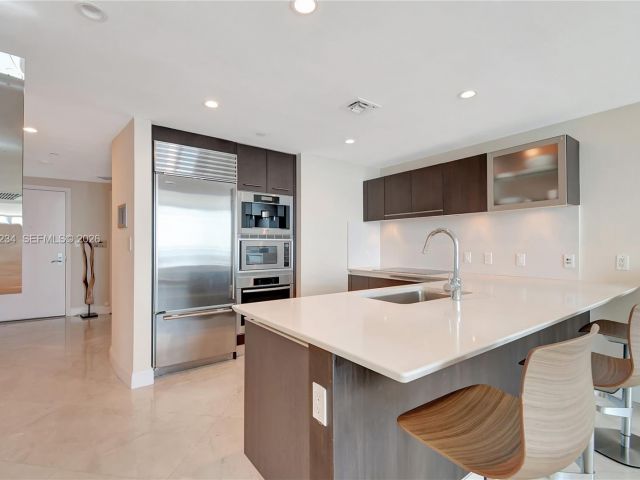 Квартира в аренду номер2006 - фото 7513828