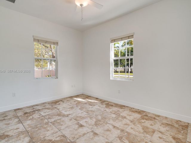 Дом в аренду по адресу 520 Loretto Ave 21 - фото 7471015