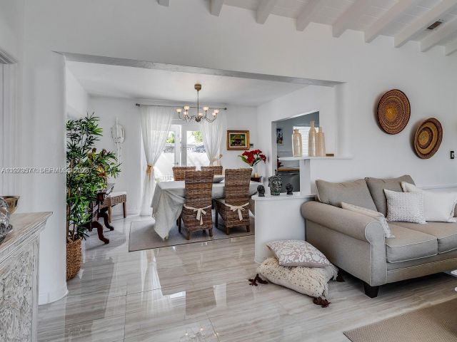 Дом в аренду по адресу 6910 Rue Notre Dame 0 - фото 7468706