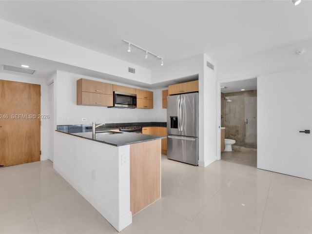 Квартира в аренду номер2006 - фото 7489526