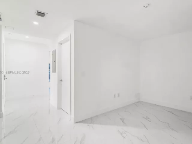 Продажа квартиры #4102 - фото 7489186