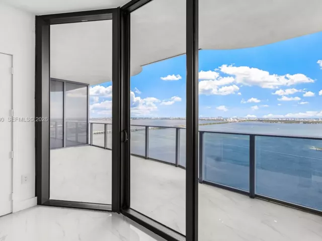 Продажа квартиры #4102 - фото 7489177