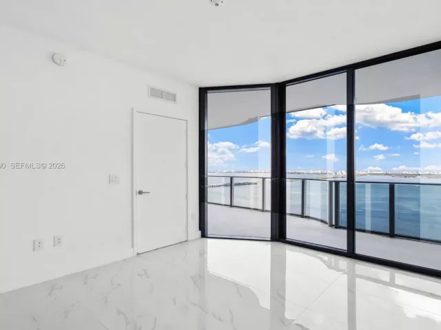 Продажа квартиры #4102 - фото 7489178