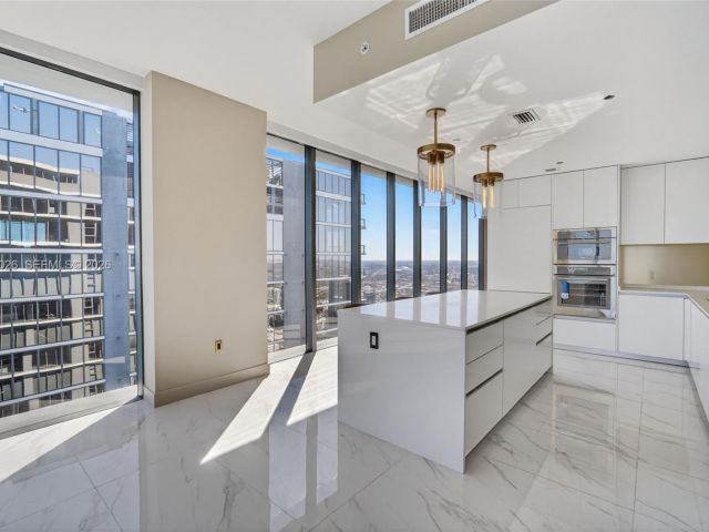 Квартира в аренду номерPH-5904 - фото 7514454