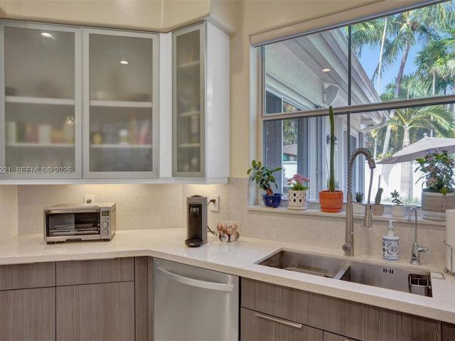 Дом в аренду по адресу 1529 Shoreline Way 1529 - фото 7473436