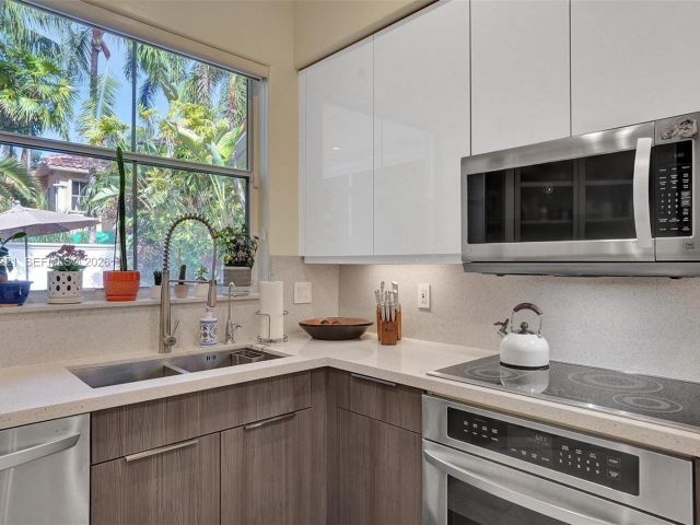 Дом в аренду по адресу 1529 Shoreline Way 1529 - фото 7473437