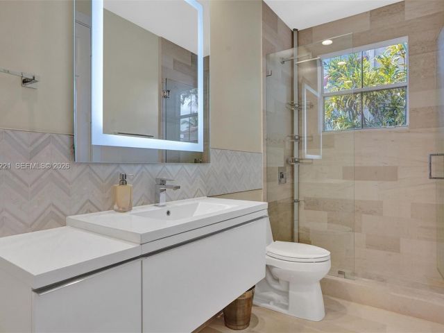 Дом в аренду по адресу 1529 Shoreline Way 1529 - фото 7473446