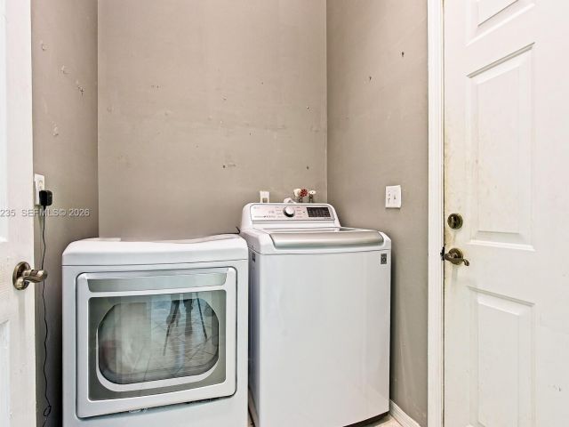 Продажа дома по адресу 1921 SE 16 Ave - фото 7458980