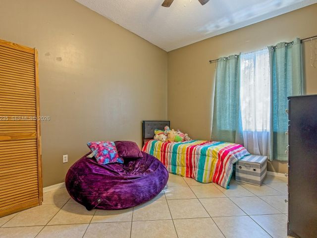 Продажа дома по адресу 1921 SE 16 Ave - фото 7458983