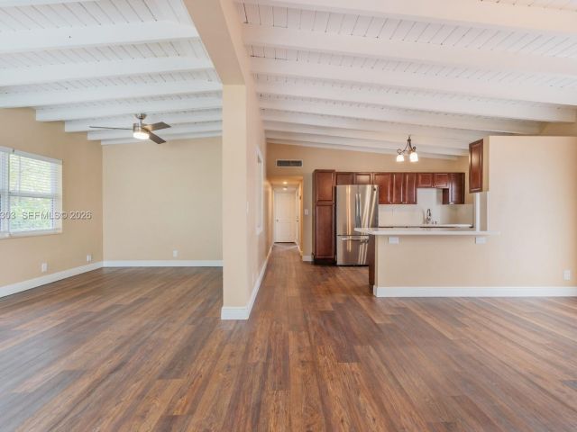 Дом в аренду по адресу 3137 SW 15th St - фото 7482847